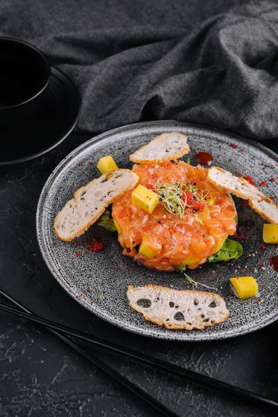 Salmon Tar-Tar with Mango